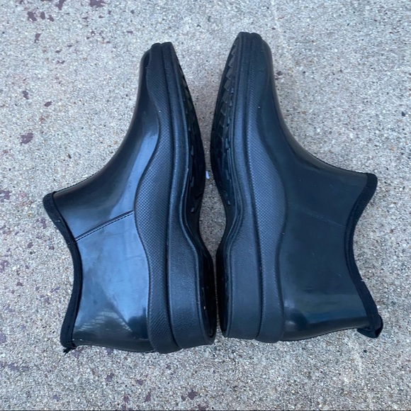 Henry Ferrera Black Rubber Rain Boots - Picture 5 of 7